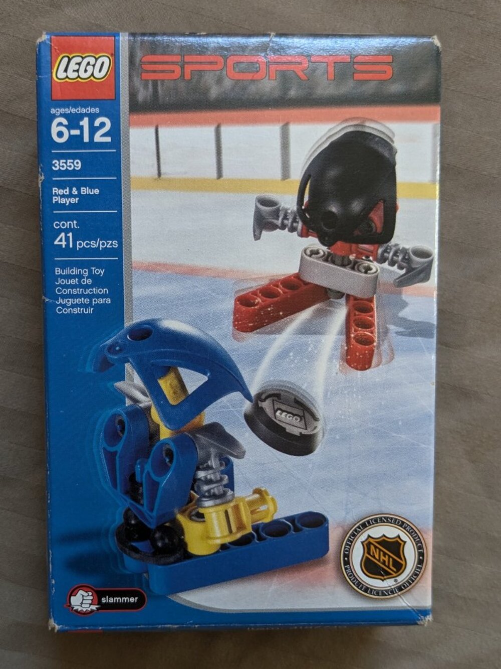 💗 LEGO Sports 3559 Red & Blue Player set from 2003 Hockey Players